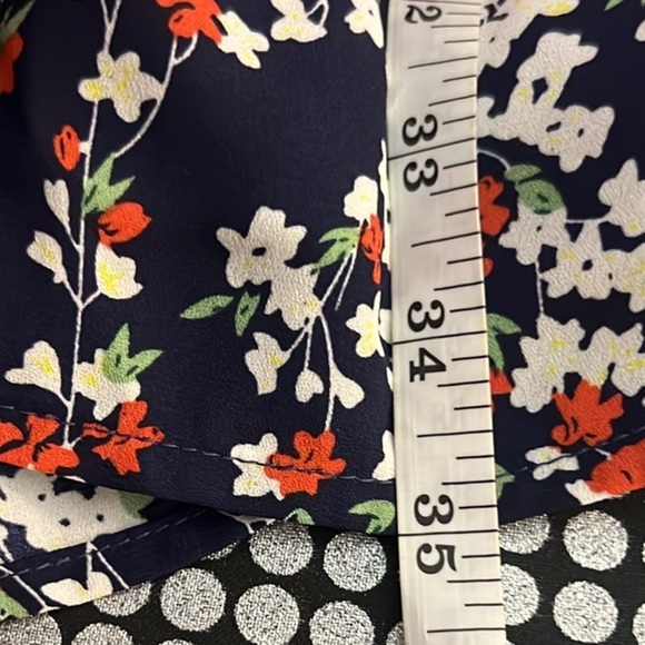 NWT, Dokotoo,Floral Navy Dress, Bow Front,Soft, Flowy,Excellent Condition,Size M - Picture 10 of 10